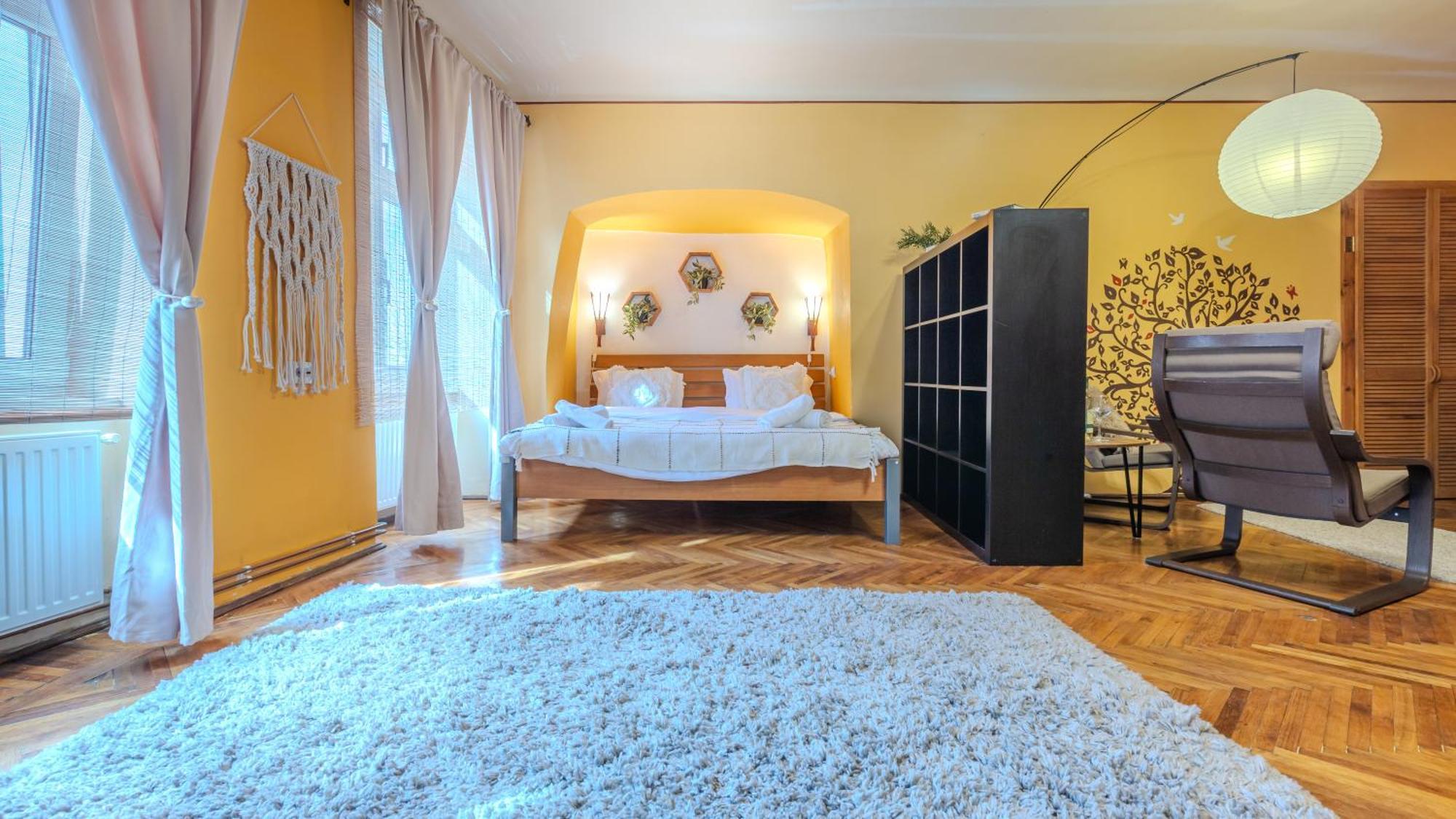 Tree House-Old Town Brasov Apartment Exterior photo