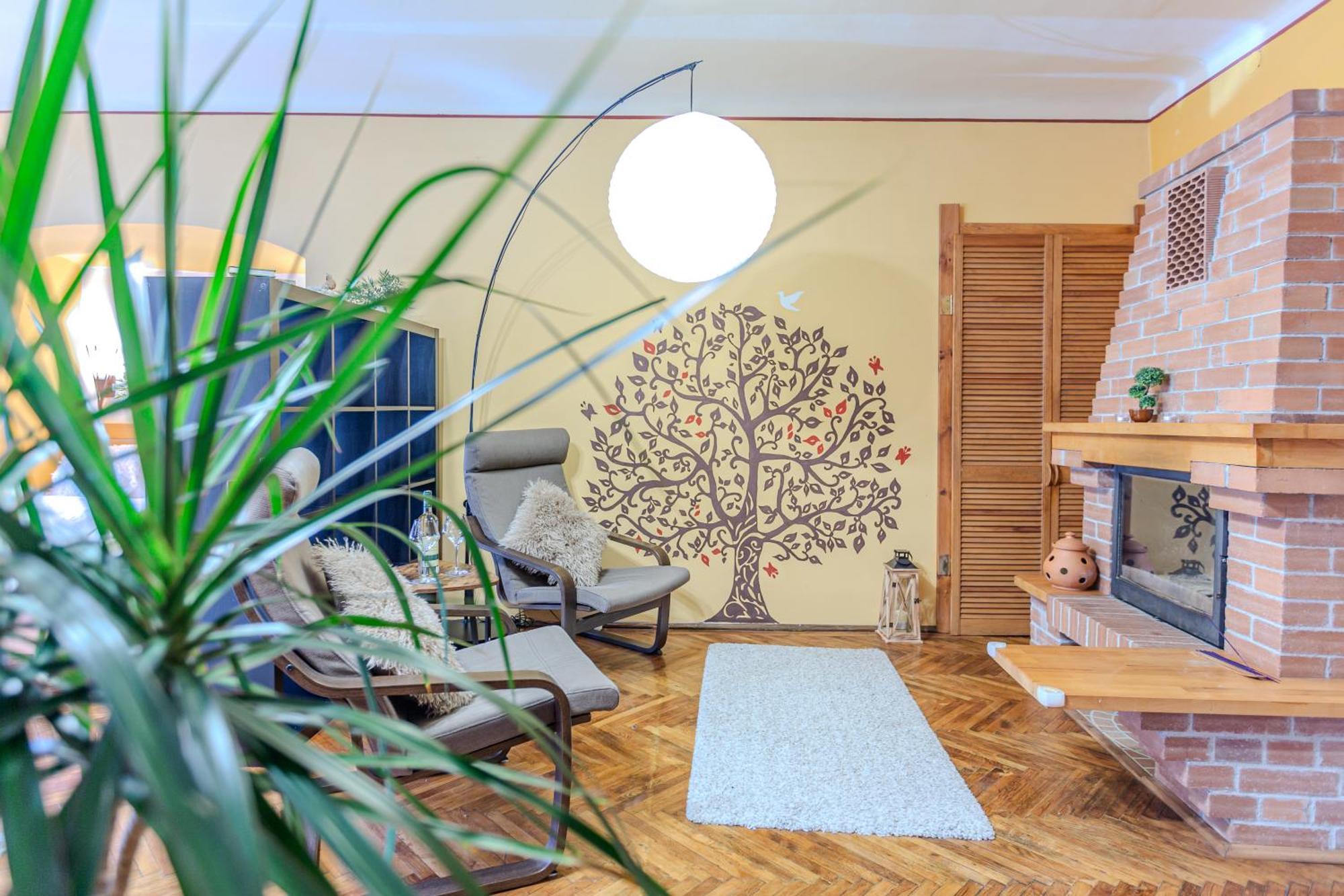 Tree House-Old Town Brasov Apartment Exterior photo